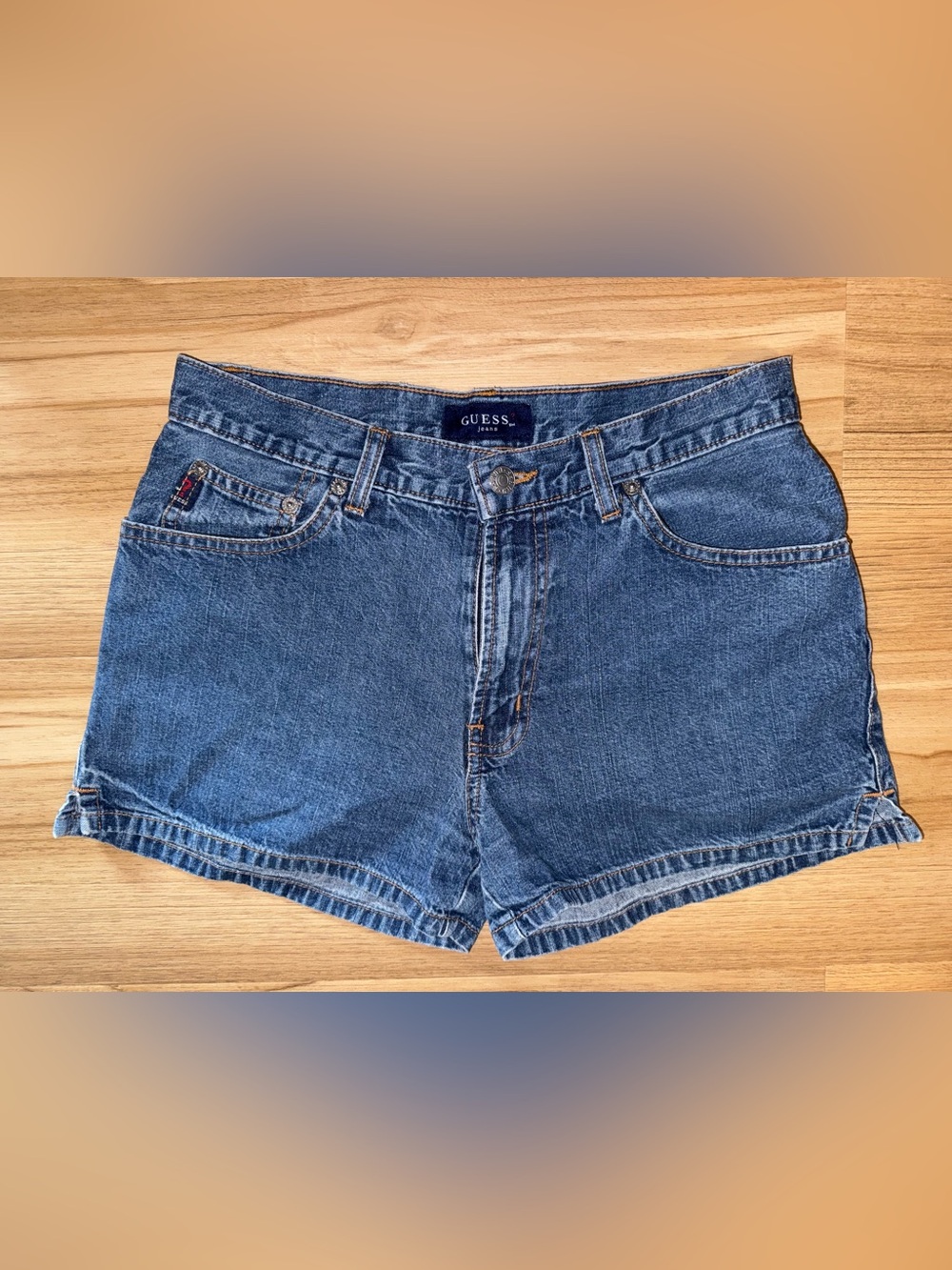 Vintage GUESS Denim Shorts Made in USA Size 29 Medium Wash Y2K 90’s